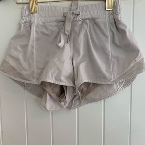 Lululemon shorts 4